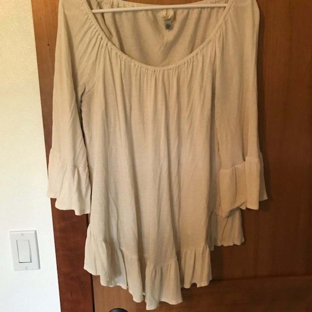 White ruffle top with elastic neck three quarter sleeve large